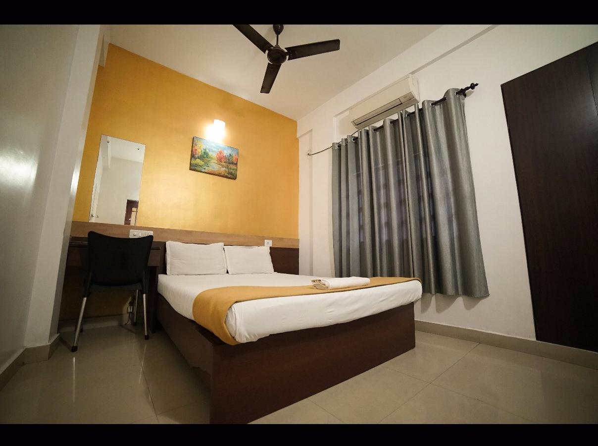 North Grande Hotel Kochi Exterior photo
